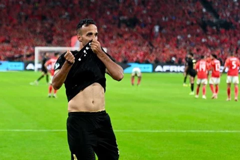 ناصر منسي: جوميز يناديني بالأسطورة.. وليفاندوفسكي مثلي الأعلى